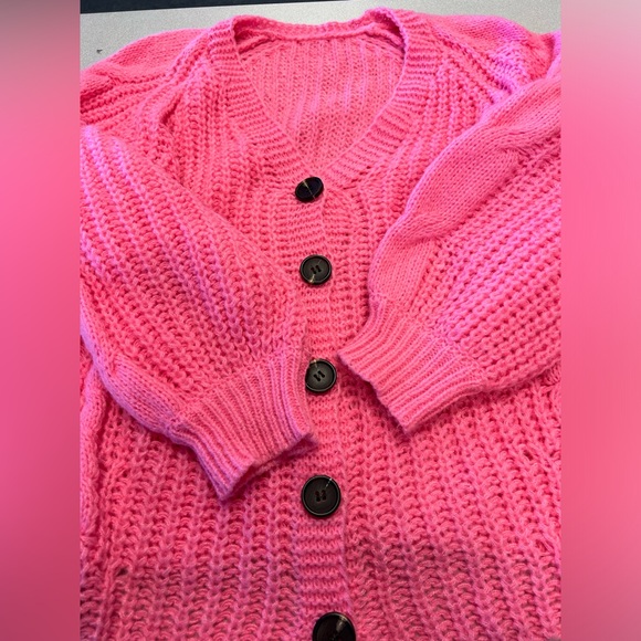 🖤LAST CHANCE🖤 HOT PINK SWEATER - Picture 3 of 4